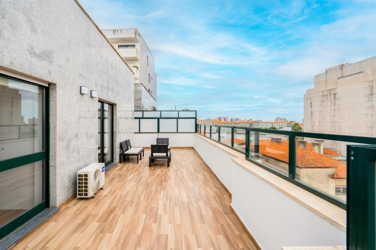 Gaia Terrace Apartamento Qian 2Br Ac L Free Parking فيلا نوفا دي غايا المظهر الخارجي الصورة