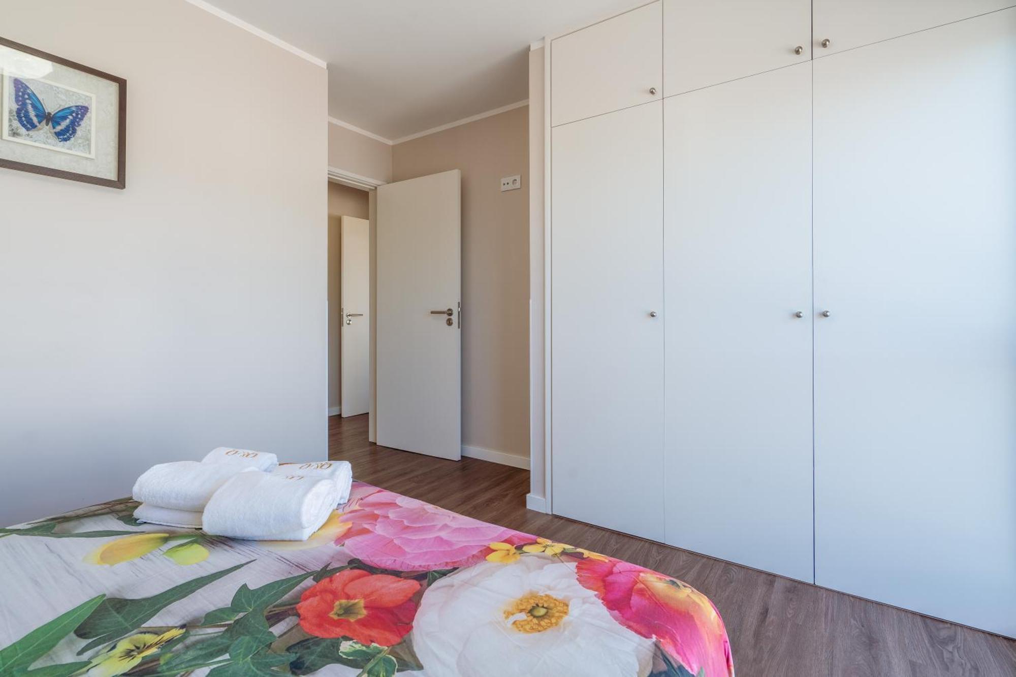Gaia Terrace Apartamento Qian 2Br Ac L Free Parking فيلا نوفا دي غايا المظهر الخارجي الصورة