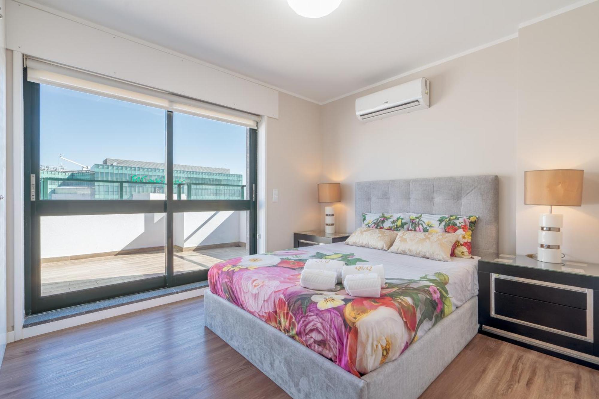 Gaia Terrace Apartamento Qian 2Br Ac L Free Parking فيلا نوفا دي غايا المظهر الخارجي الصورة