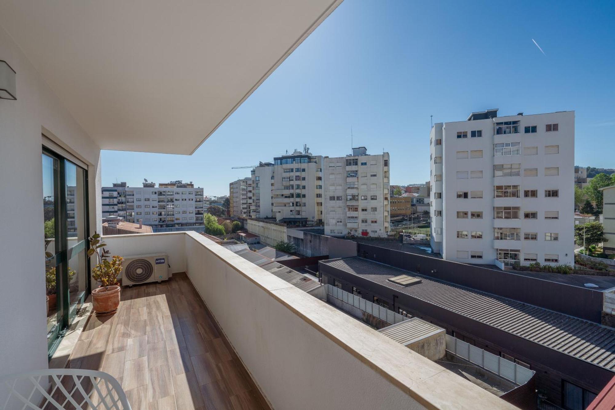 Gaia Terrace Apartamento Qian 2Br Ac L Free Parking فيلا نوفا دي غايا المظهر الخارجي الصورة
