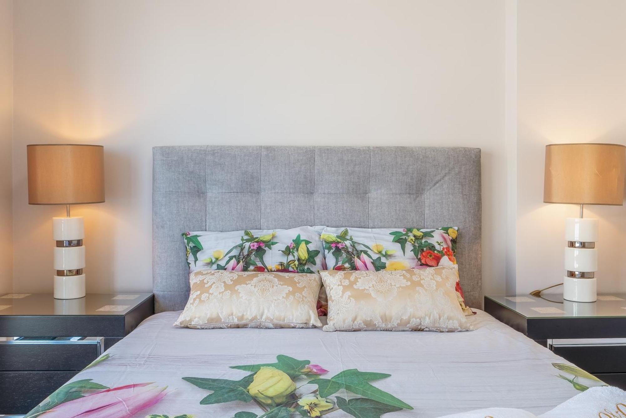 Gaia Terrace Apartamento Qian 2Br Ac L Free Parking فيلا نوفا دي غايا المظهر الخارجي الصورة